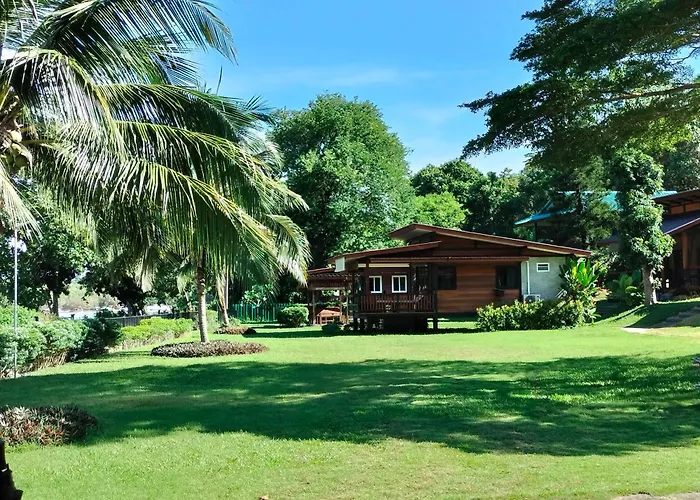 Suntisook Resort